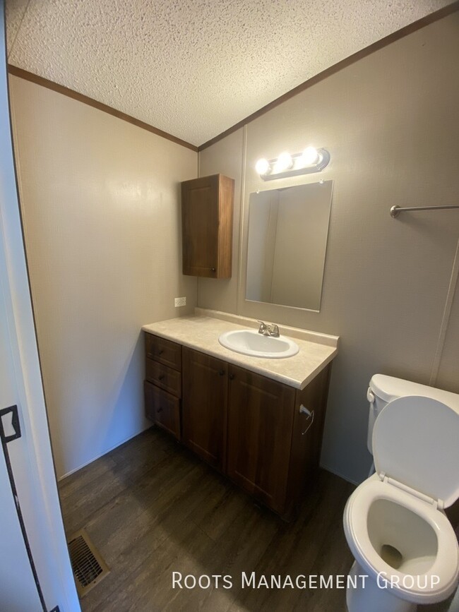 Building Photo - Home Available to Lease - Apply Today!
