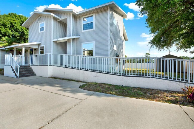 Foto del edificio - 101 47th Ave N