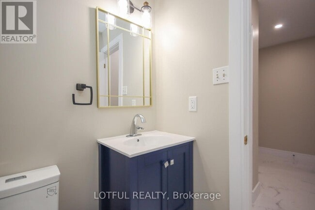 Building Photo - 110 Havelock St