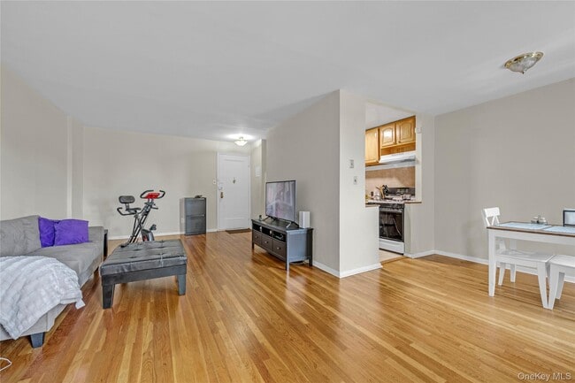 Foto del edificio - 84-25-84118 118th St