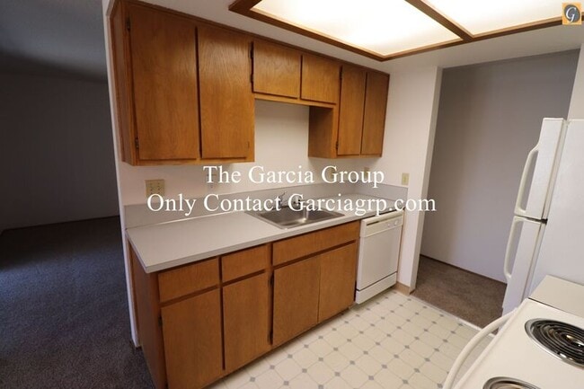 Photo - 10634 SW 49th Ave Apartment