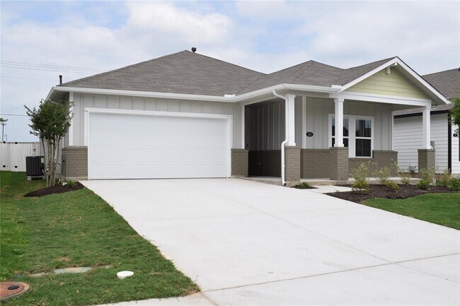 Building Photo - 341 Hortus Dr