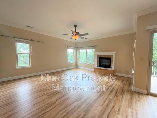 Building Photo - 1 Hidden Brooke Way