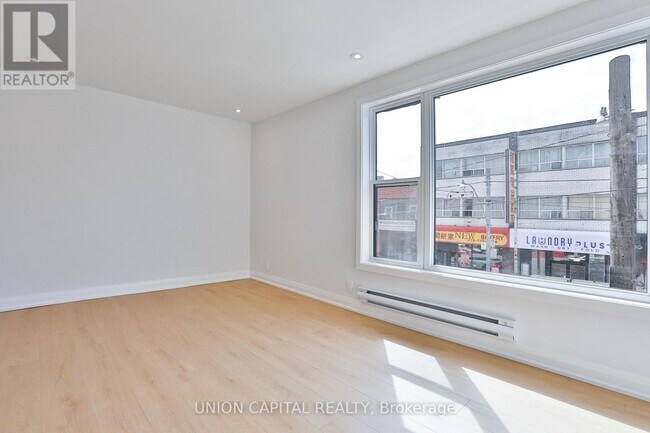 Photo du bâtiment - 612 Gerrard St E