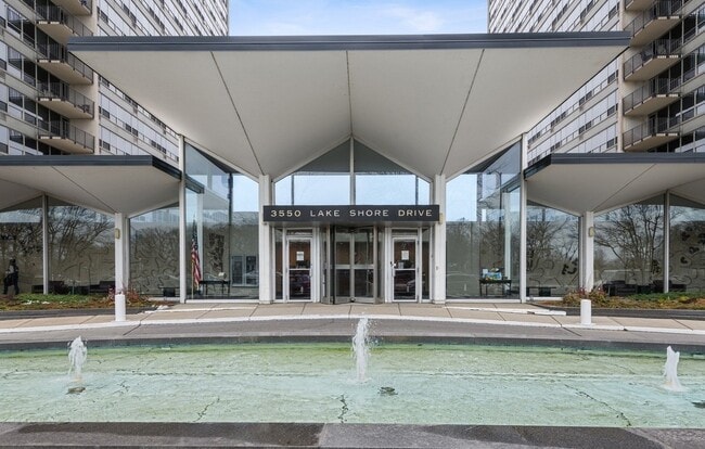 Building Photo - 3550 N Lake Shore Dr
