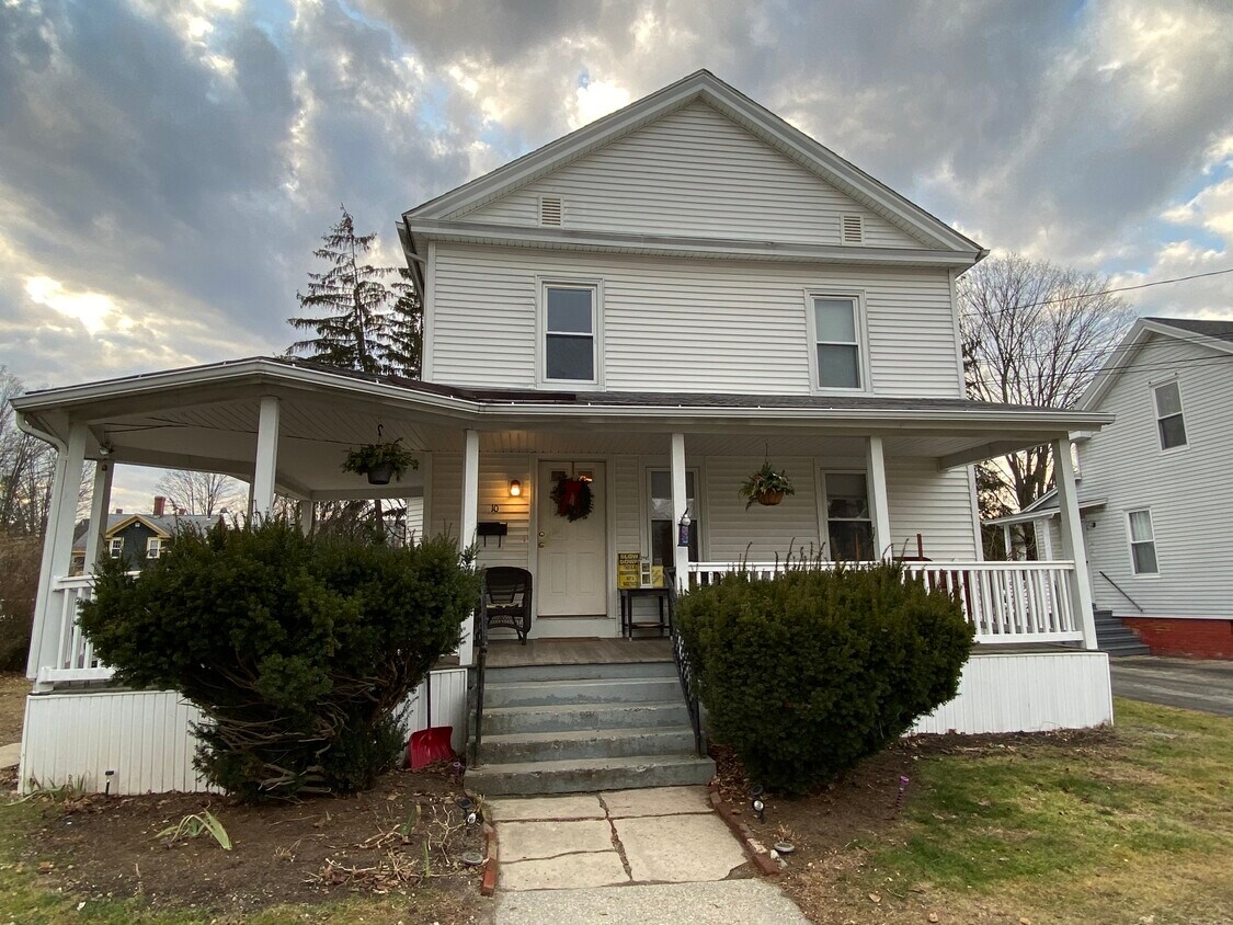 10 Prospect St, Easthampton, MA 01027 Apartments at 10 Prospect St Easthampton, MA