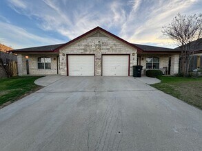 Building Photo - 4700 John David Dr