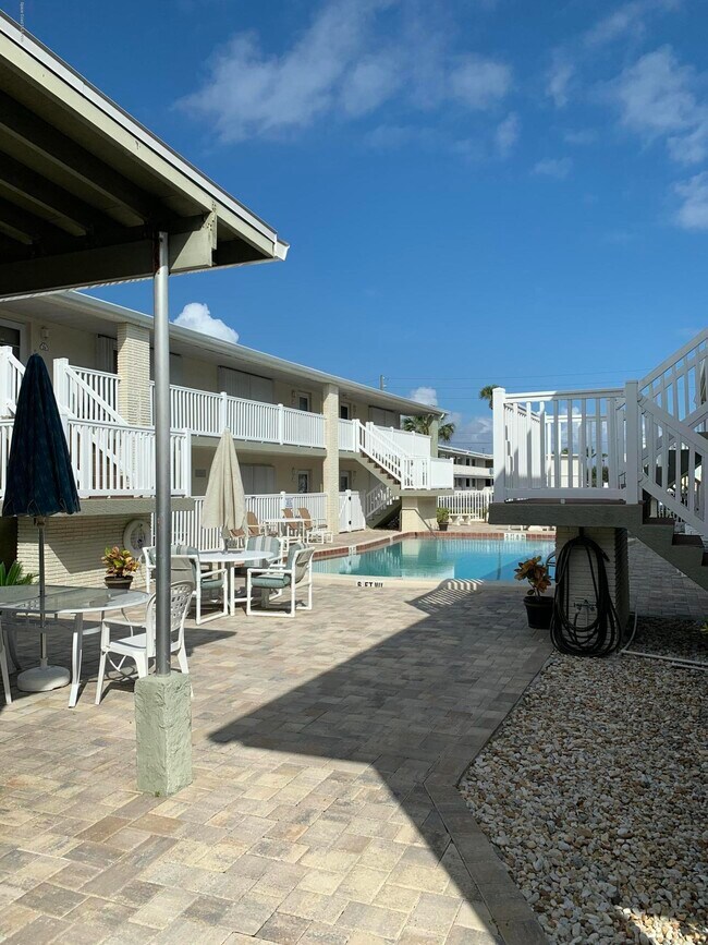 Building Photo - 3601 Ocean Beach Blvd