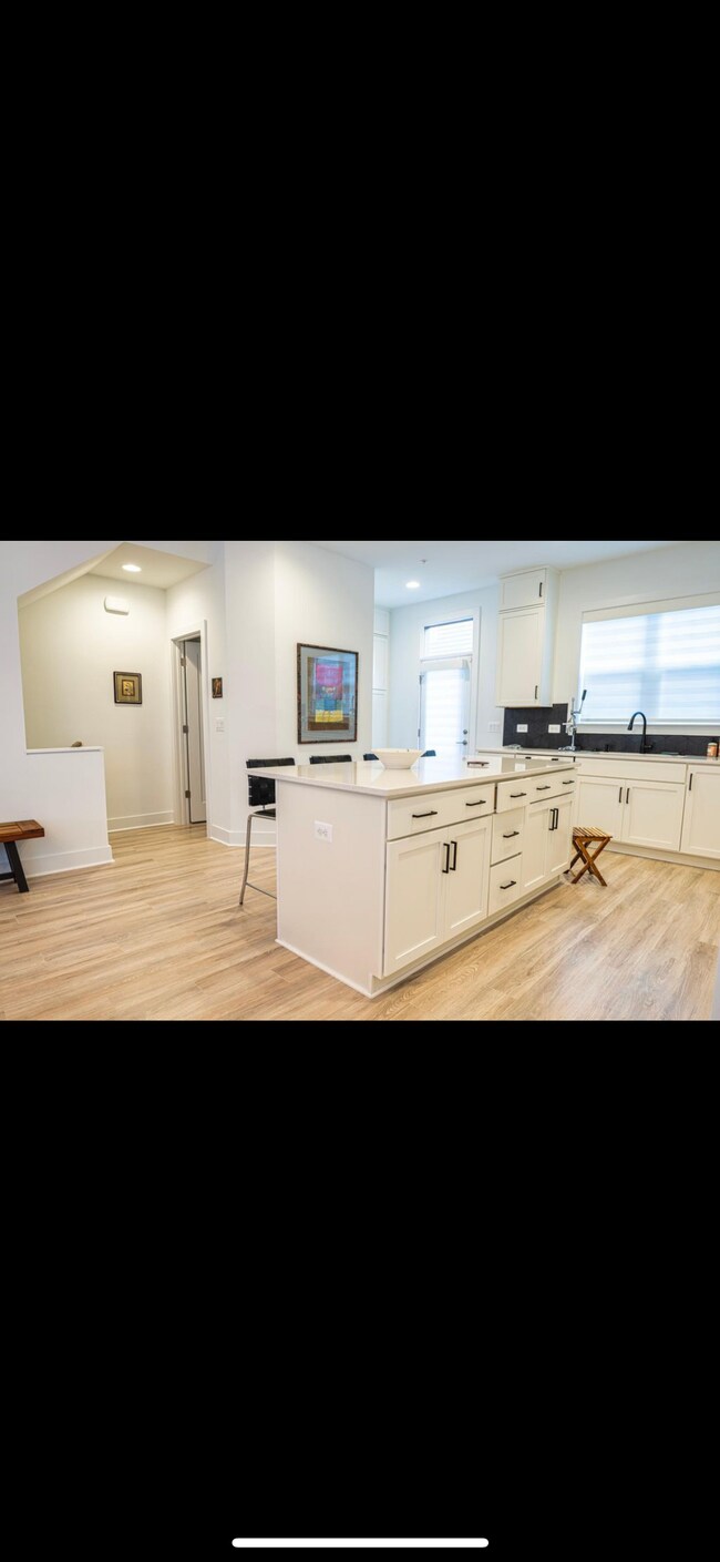 Building Photo - 3104 Royal Fern Pl