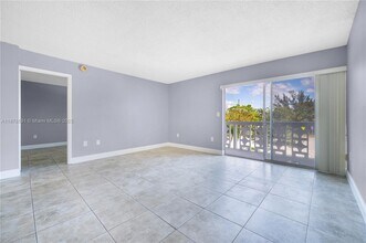Building Photo - 4141 Nautilus Dr