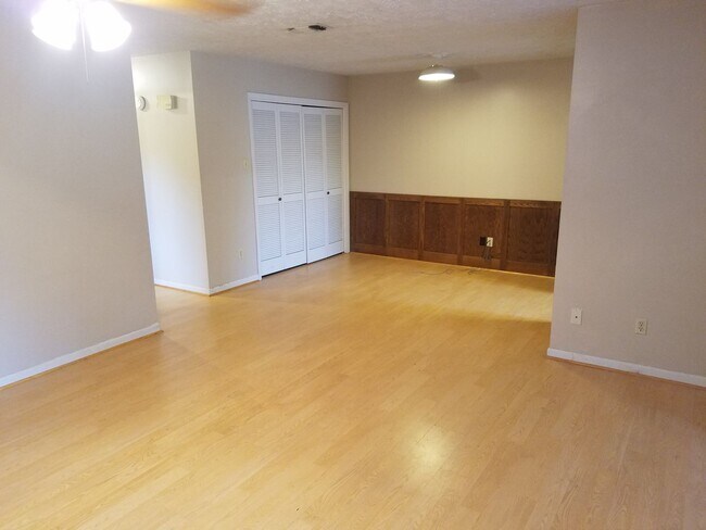 Foto del edificio - 412-414 Brentwood