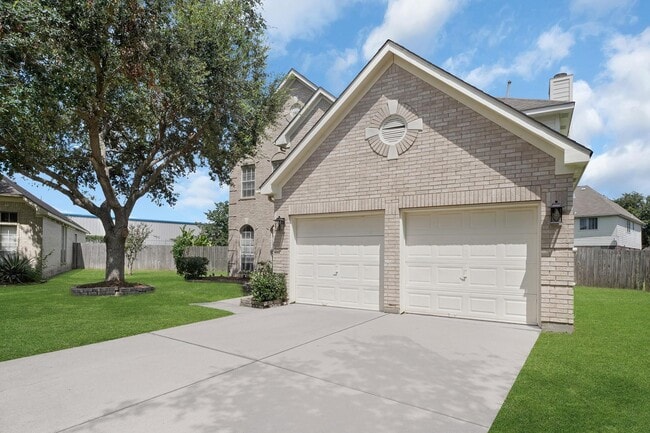 Building Photo - 15322 Vintage Oak Ln