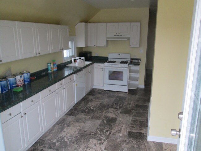 Foto del edificio - 109 Rockford Ave