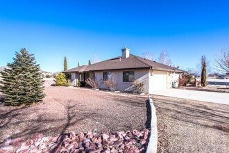 Building Photo - 2765 N Yuma Dr