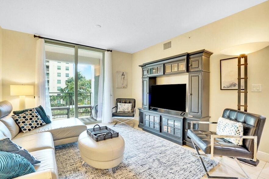 Photo - 610 Clematis Street Unit 401