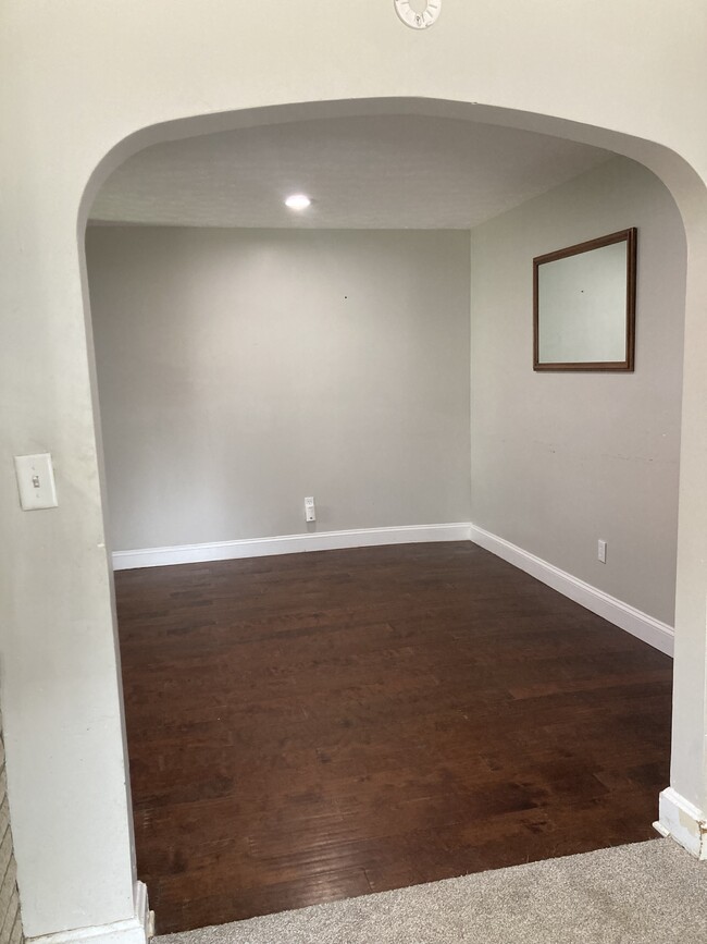 Building Photo - 292 S Wayne Ave