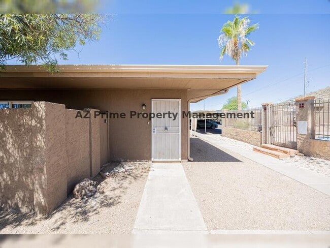 Photo - 925 W Peoria Ave House