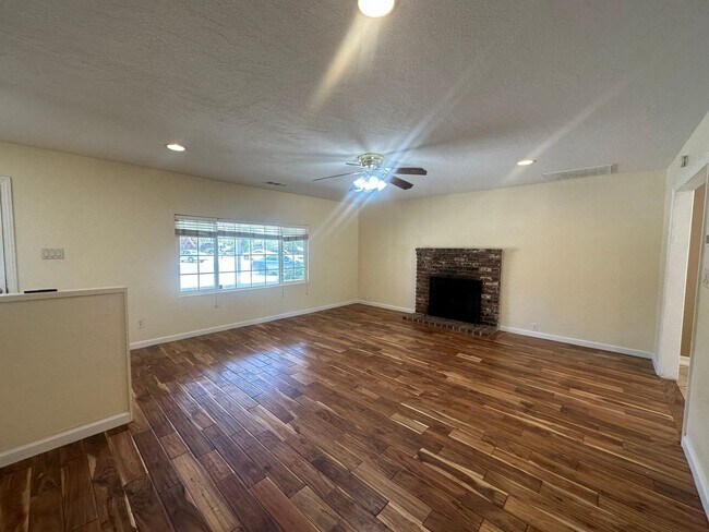 Building Photo - 17589 S Austin Rd