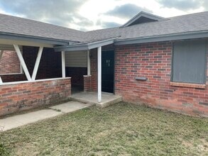 Building Photo - 302 Penrose St