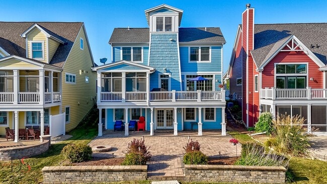 Building Photo - 7 Windward Way