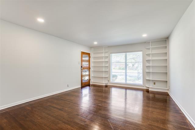 Foto del edificio - 9515 Dixie Ln