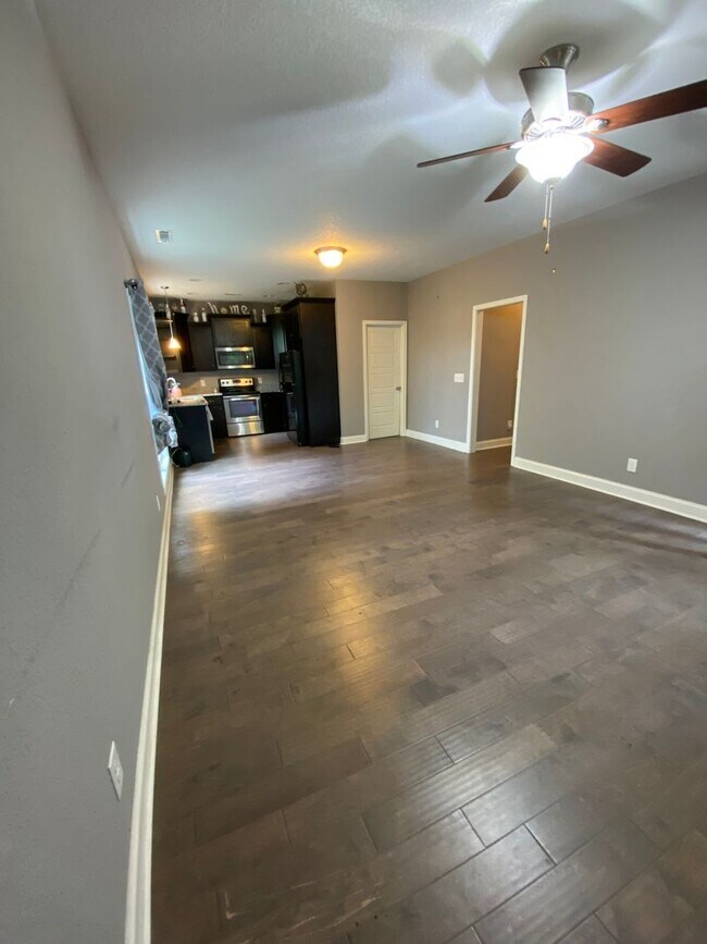 Foto del edificio - 2 Bedroom 1 Bathroom house