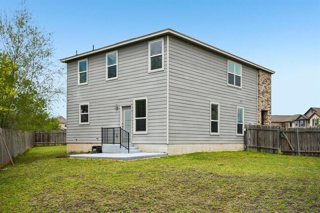 Foto del edificio - 19219 Zachary Taylor St