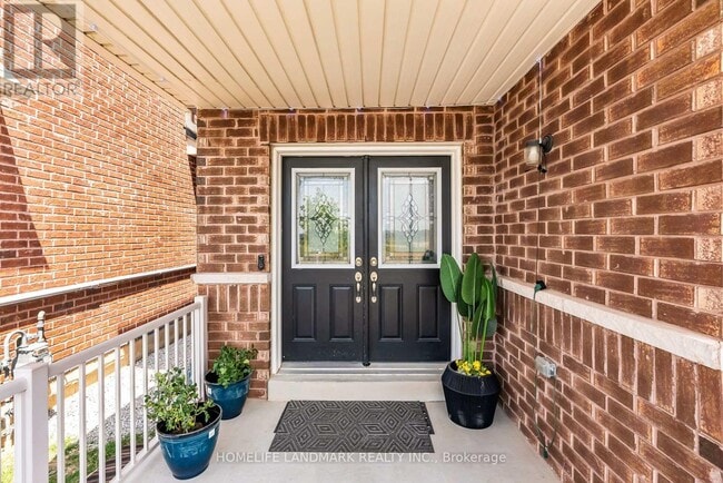 Building Photo - 564 Bessborough Dr