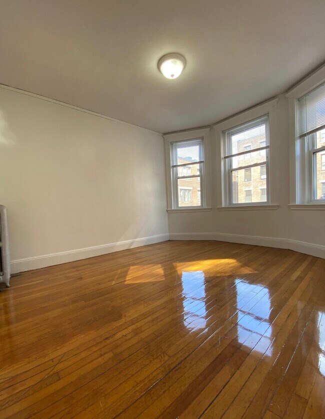 Foto del edificio - 151 Park Dr