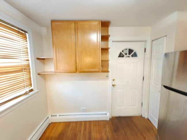 Foto del edificio - 7555 N Oakley Ave