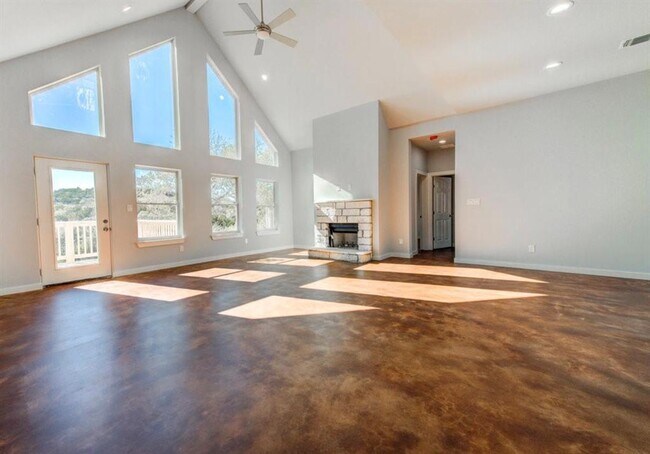 Foto del edificio - 17707 Westlake Dr