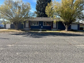 Building Photo - 2505 Hancock Ave