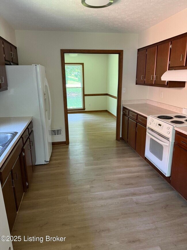 Building Photo - 4618 Stony Brook Dr