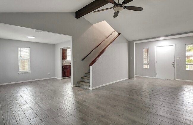 Building Photo - 4805 Fern Forest Cir