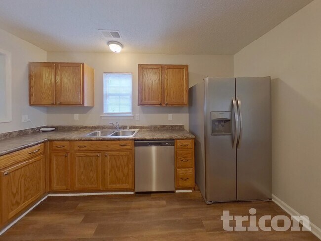 Foto del edificio - 216 Meyer Ln