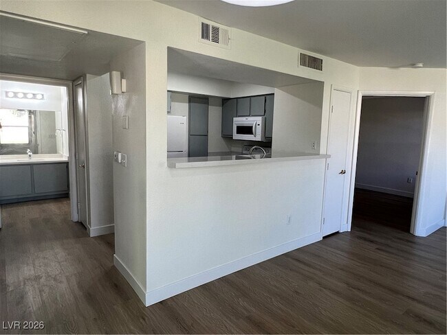 Foto del edificio - 1150 N Buffalo Dr