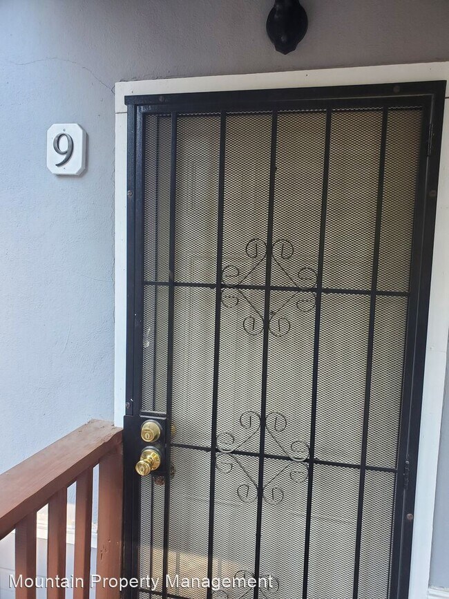 Building Photo - 2 br, 2 bath House - 596 Friendly Ln #9