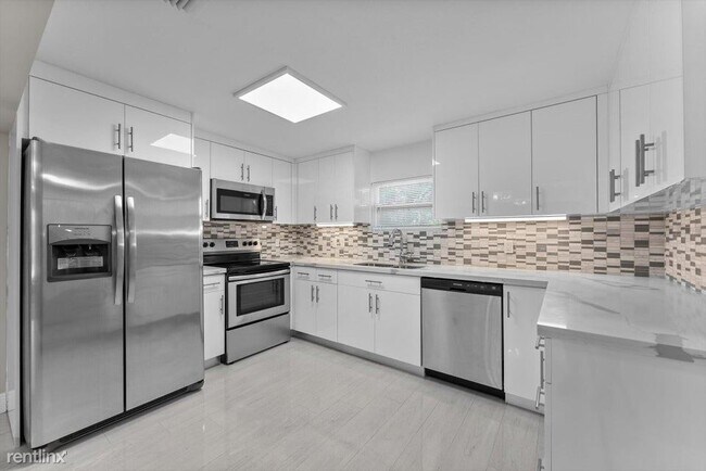 Foto del edificio - 3 br, 2 bath House - 5329 Marcia Pl