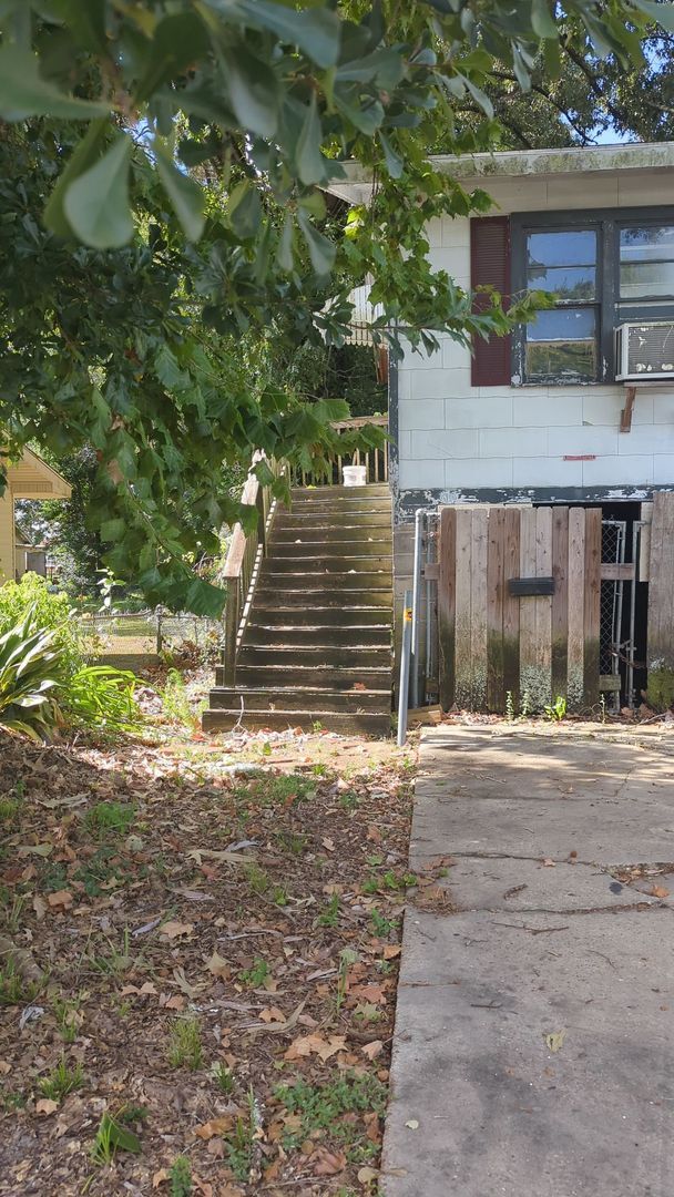 Building Photo - 418 Tissington St