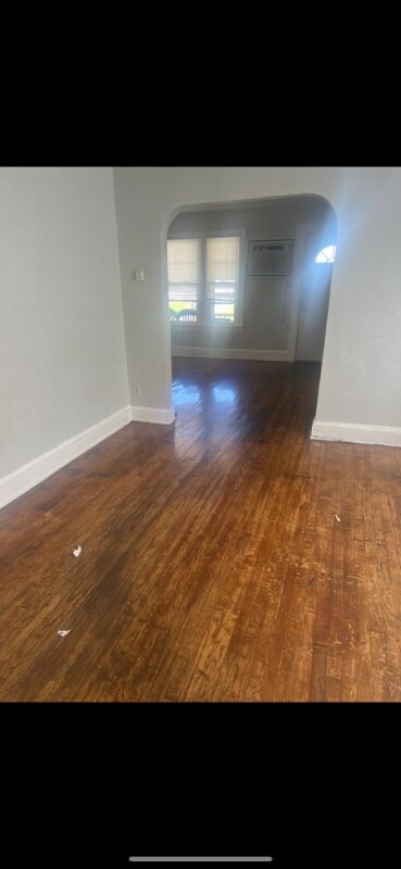 Foto del edificio - 1622 Catalpa Rd