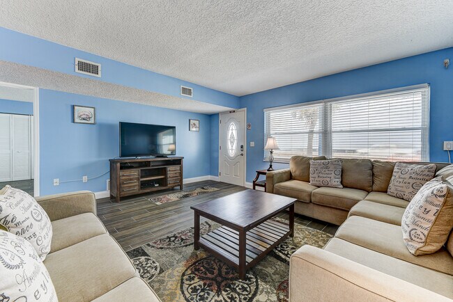 Foto del edificio - 2140 S Ocean Shore Blvd