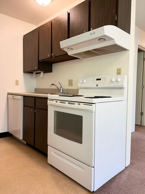 Foto principal - 3933 1st Ave NE