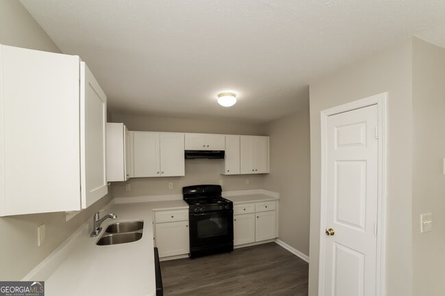 Building Photo - 1156 Misty Meadows Ln