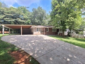 Building Photo - 4384 Westside Dr