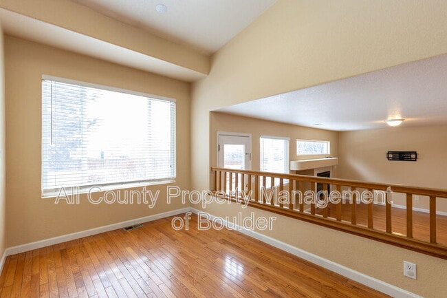 Building Photo - 1141 Fall River Cir