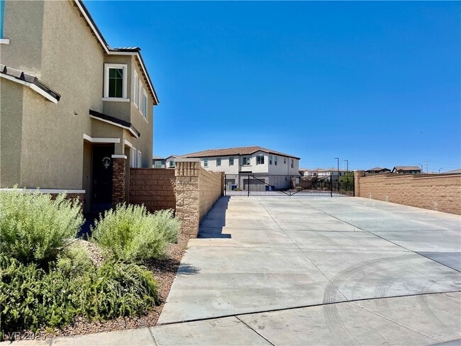 Building Photo - 8819 Burray St