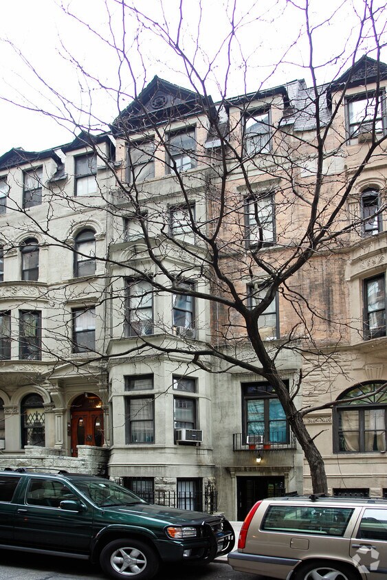Building Photo - 249 W 76th St