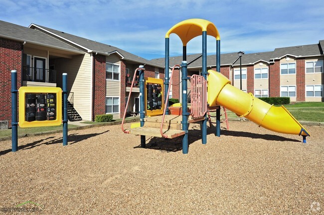 Tot Play Area - Stonebrook Village Apts