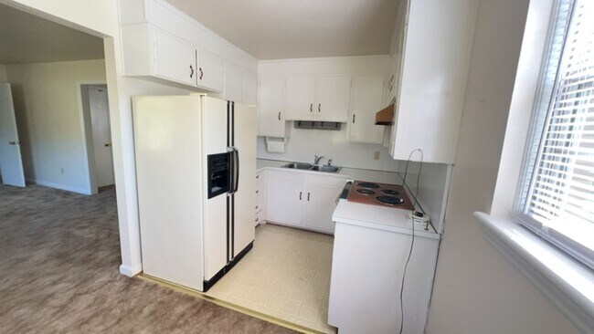 Foto del edificio - Jeanette Avenue-1041/1043 (Duplex)