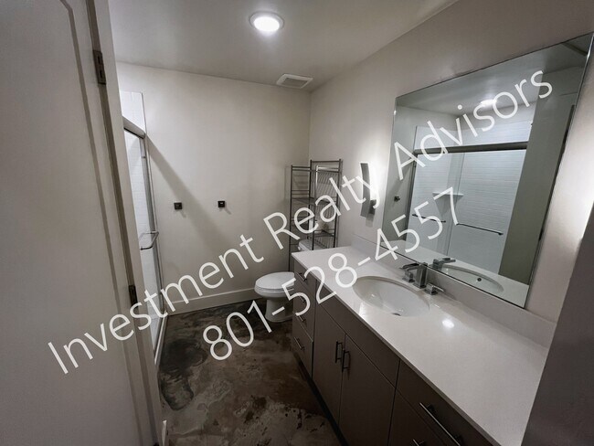 Foto del edificio - 1172 Graystone Way